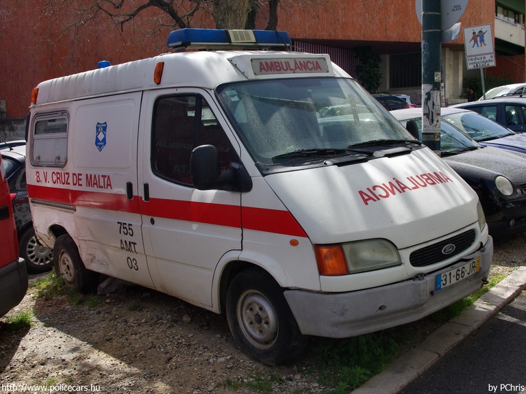 Ford Transit, fotó: PChris
Keywords: tûzoltó tûzoltóautó tûzoltóság portugál Portugália mentő mentőautó