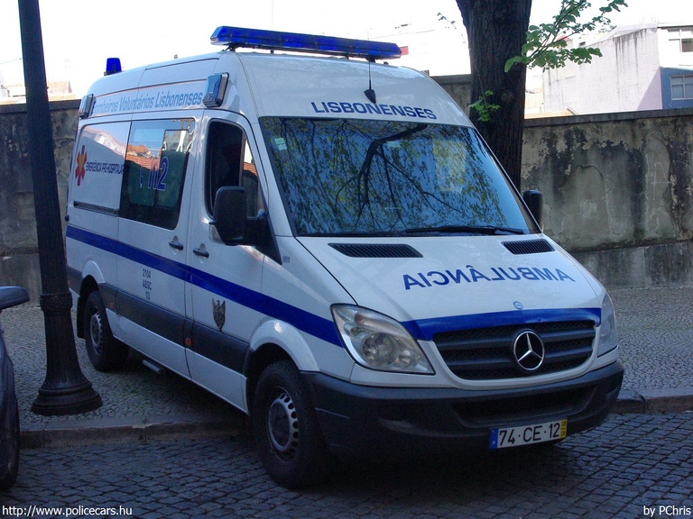 Mercedes Sprinter II, fotó: PChris
Keywords: portugál Portugália mentő mentőautó