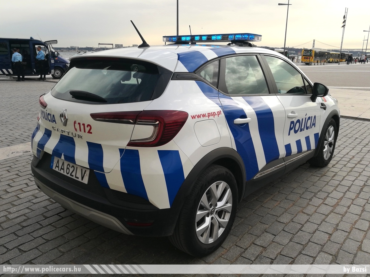 Renault Captur, Polícia de Seguranca Pública (PSP), fotó: Bazsi
Keywords: portugál Portugália rendőr rendőrautó rendőrség Portugalia police policecar