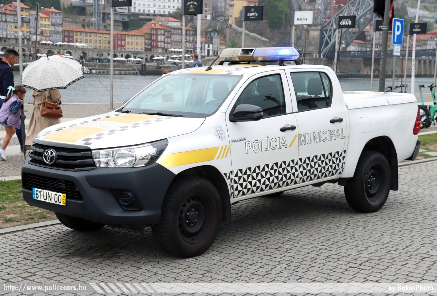 Toyota Hilux, Polícia Municipal de Gaia, fotó: BakosPhoto
Keywords: portugál Portugália rendőr rendőrautó rendőrség Portugalia police policecar portuguese