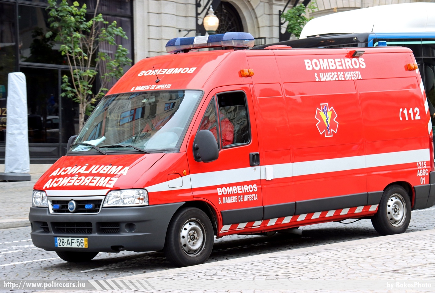 Fiat Ducato, Bombeiros Voluntários de São Mamede de Infesta, fotó: BakosPhoto
Keywords: tűzoltó tűzoltóautó tűzoltóság portugál Portugália portugal fire firetruck portuguese fire firetruck tűzoltóautó