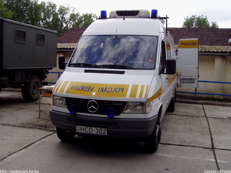 Mercedes Sprinter, Polgári Védelem, fotó: Gzozzo
Keywords: katasztrófavédelem magyar Magyarország HCD-302