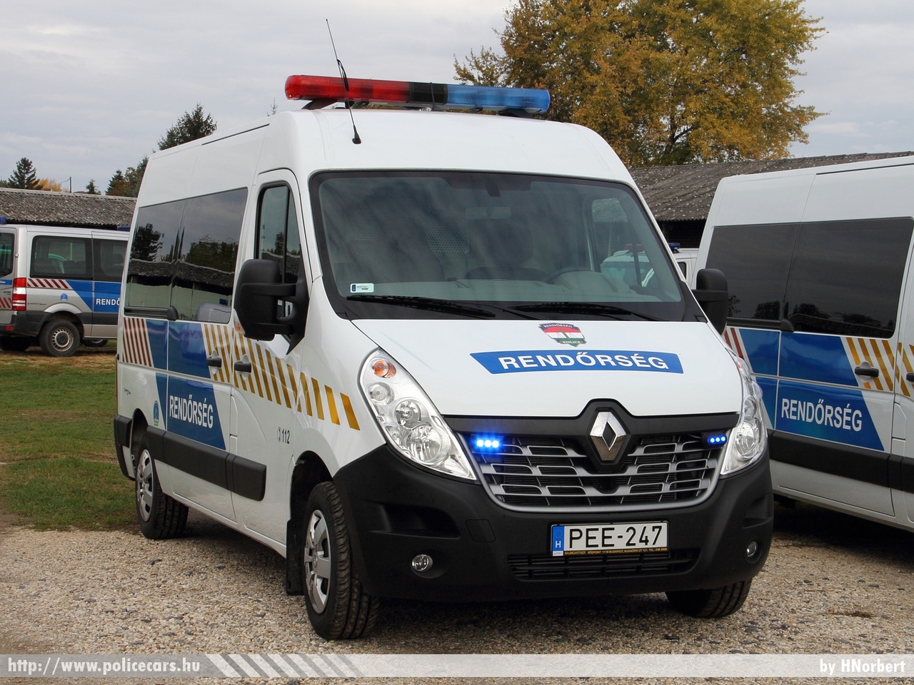 Renault Master, fotó: HNorbert
Keywords: police policecar Hungary hungarian rendőr rendőrautó rendőrség magyar Magyarország PEE-247