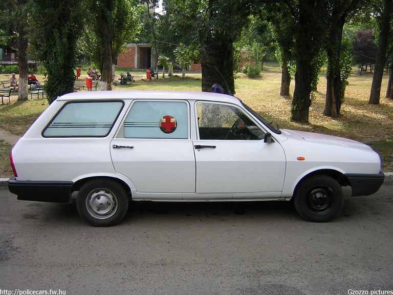 Dacia, fotó: Gzozzo pictures
Keywords: román Románia mentő mentőautó