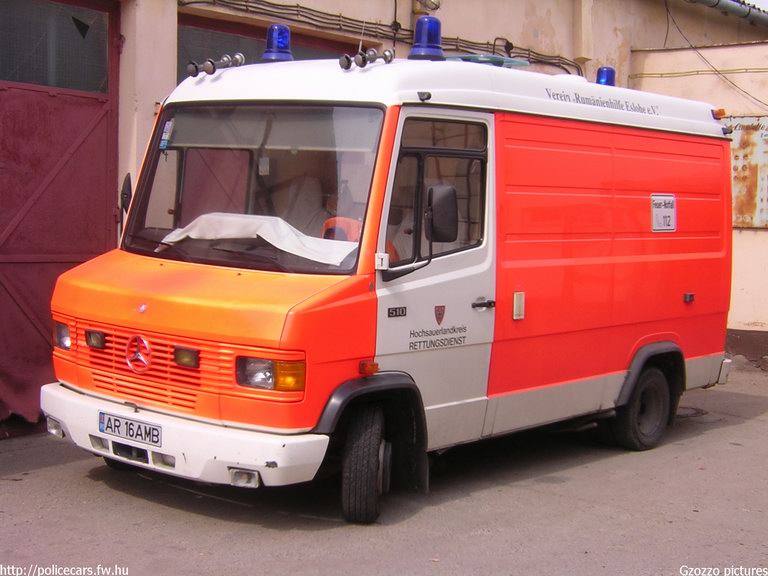Mercedes, fotó: Gzozzo pictures
Keywords: román Románia mentő mentőautó