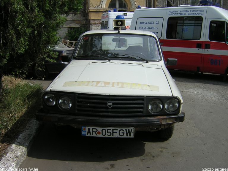 Dacia, fotó: Gzozzo pictures
Keywords: román Románia mentő mentőautó