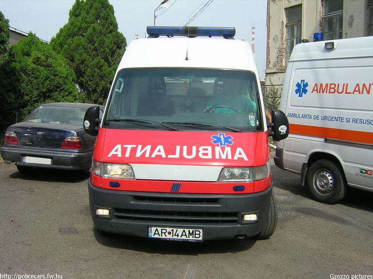Fiat Ducato, fotó: Gzozzo pictures
Keywords: román Románia mentő mentőautó