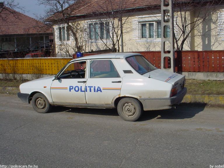 Dacia, fotó: nobel
Keywords: román Románia rendőr rendőrség rendőrautó