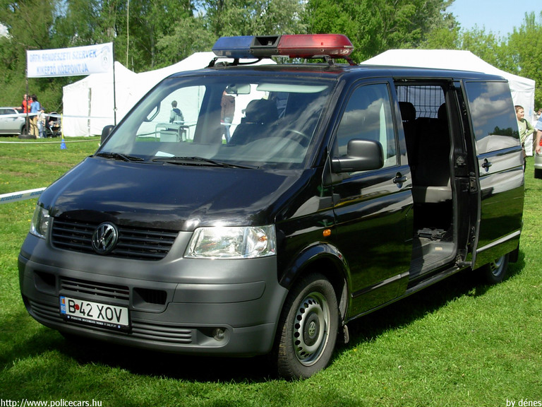 VW Transporter, fotó: dénes
Keywords: román Románia rendőr rendőrség rendőrautó