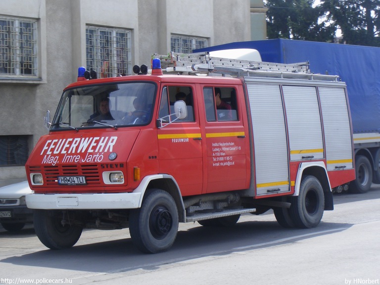 Steyr 690, fotó: HNorbert
Keywords: tûzoltó tûzoltóautó tûzoltóság Románia román