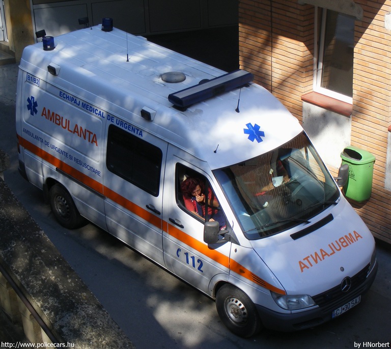 Mercedes Sprinter, fotó: HNorbert
Keywords: román Románia mentő mentőautó