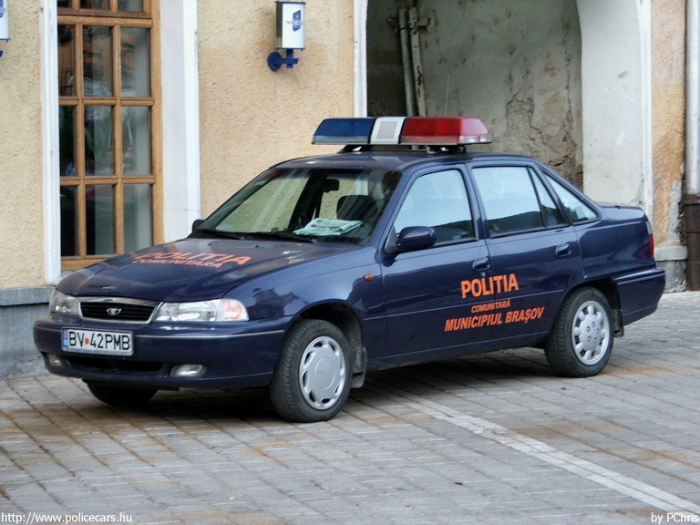 Daewoo Nexia, fotó: PChris
Keywords: rendőr rendőrautó rendőrség román Románia