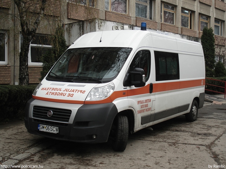 Fiat Ducato, fotó: Rambo
Keywords: mentő mentőautó román Románia SM06SCW