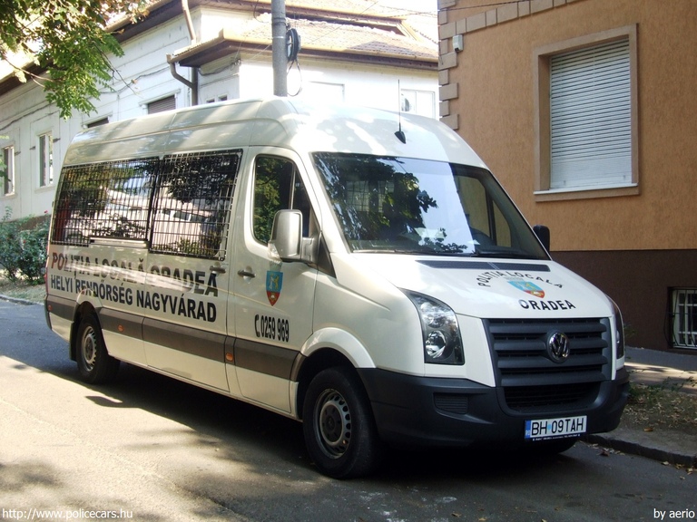 Volkswagen Crafter, fotó: aerio
Keywords: rendőr rendőrautó rendőrség román Románia BH09TAH