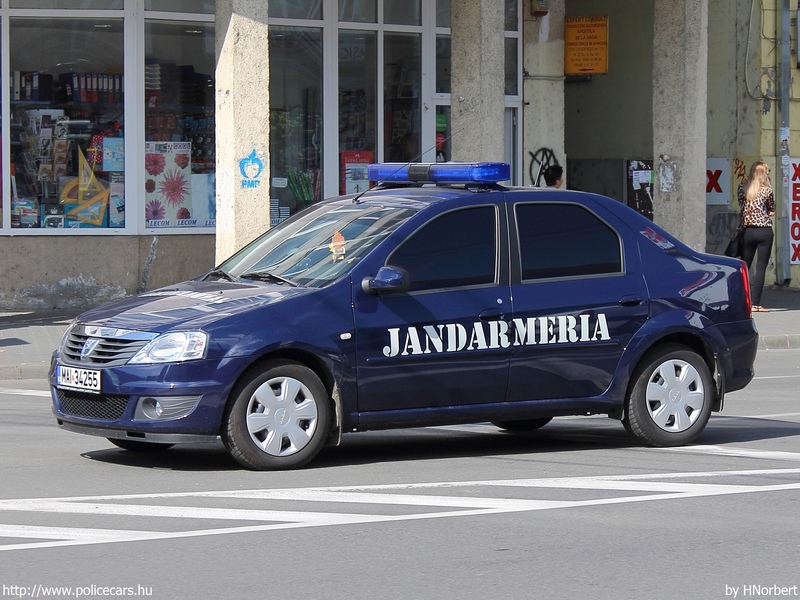 Dacia Logan, fotó: HNorbert
Keywords: jandarmeria rendőr rendőrautó rendőrség román Románia csendőrség 