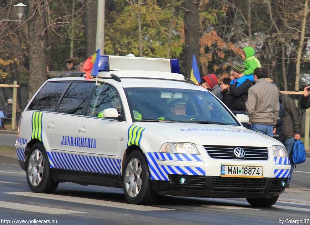 Volkswagen Passat Variant, fotó: Colargol87
Keywords: román Románia rendőr rendőrautó rendőrség csendőrség MAI18874  jandarmeria