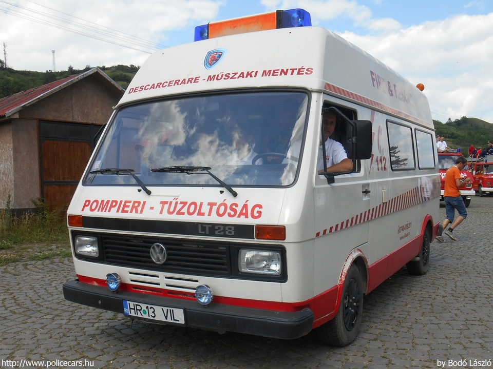 Volkswagen LT28, Székelykeresztúri Villám-Fulger Önkéntes Tûzoltó Egyesület, fotó: Bodó László
Keywords: román Románia tûzoltó tûzoltóautó