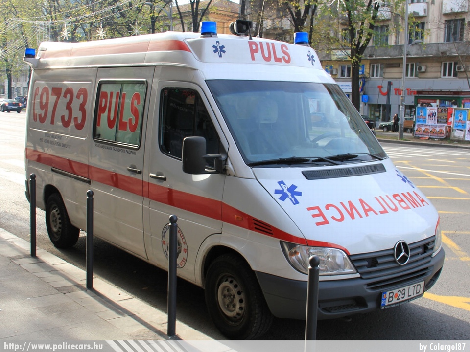 Mercedes-Benz Sprinter, fotó: Colargol87
Keywords: román Románia mentő mentőautó romanian Romania ambulance B29LTD