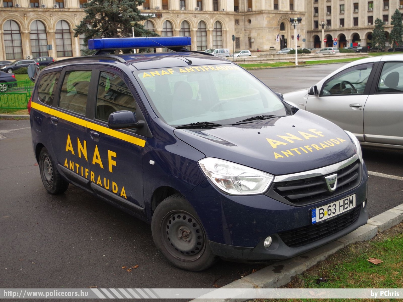 Dacia Lodgy, ANAF, fotó: PChris
Keywords: vám román Románia romanian Romania customs 