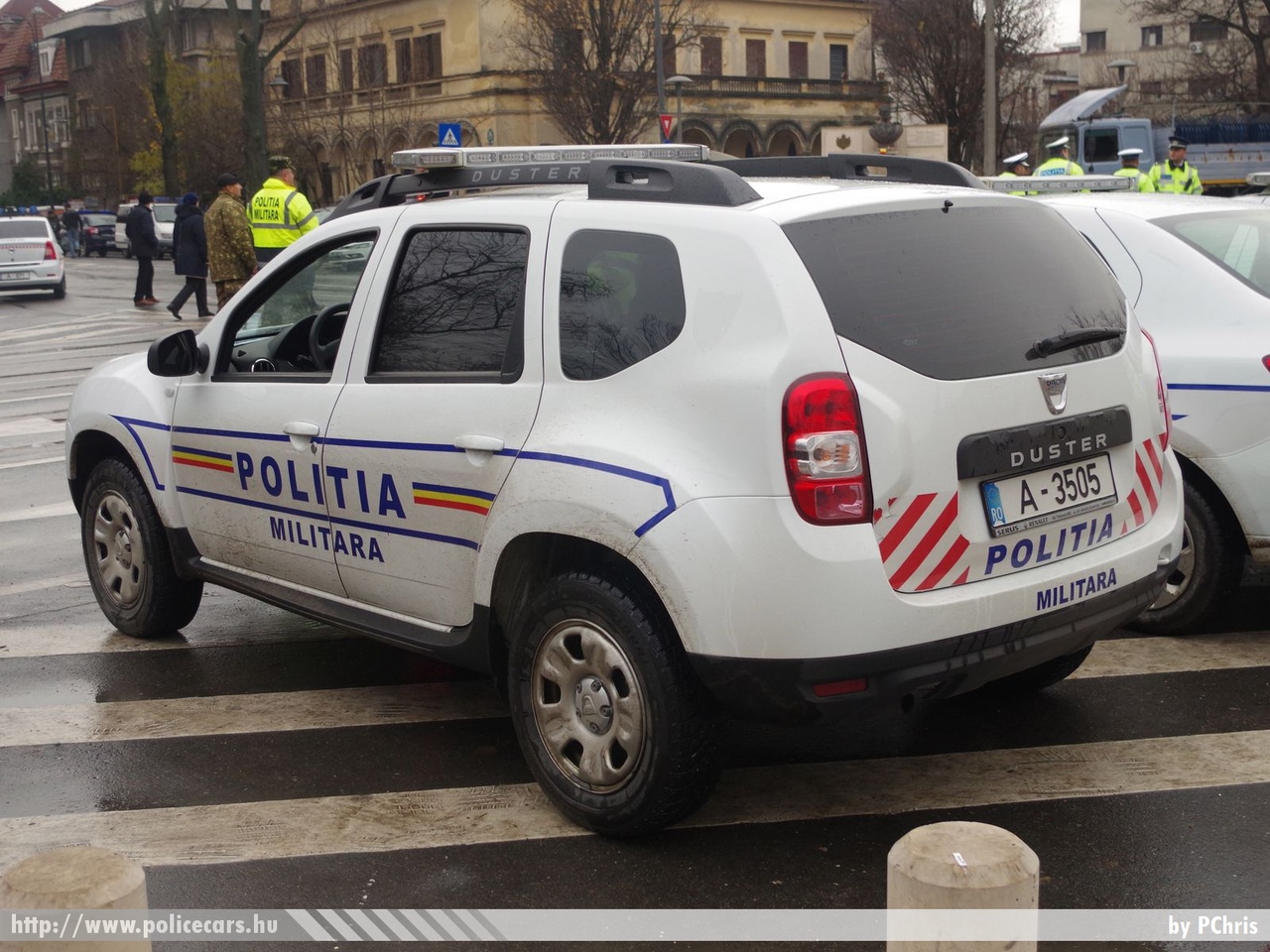 Dacia Duster, fotó: PChris
Keywords: katonai román Románia rendőr rendőrautó rendőrség Romania military police policecar