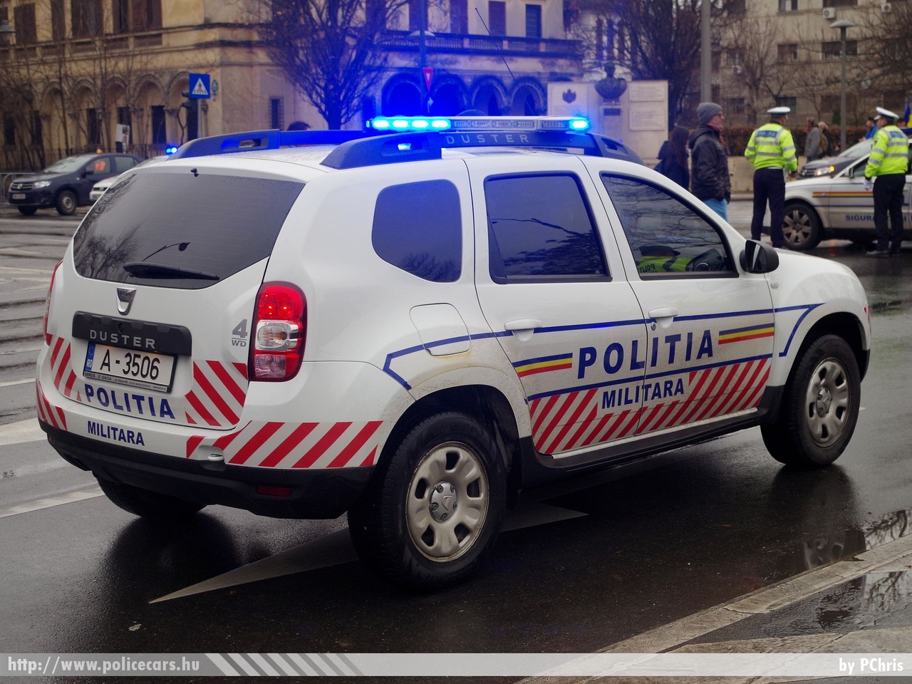 Dacia Duster, fotó: PChris
Keywords: katonai román Románia rendőr rendőrautó rendőrség Romania military police policecar
