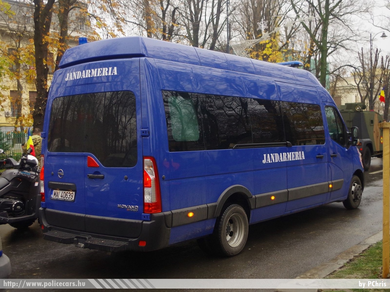 Opel Movano, fotó: PChris
Keywords: jandarmeria rendőr rendőrautó rendőrség román Románia csendőrség 