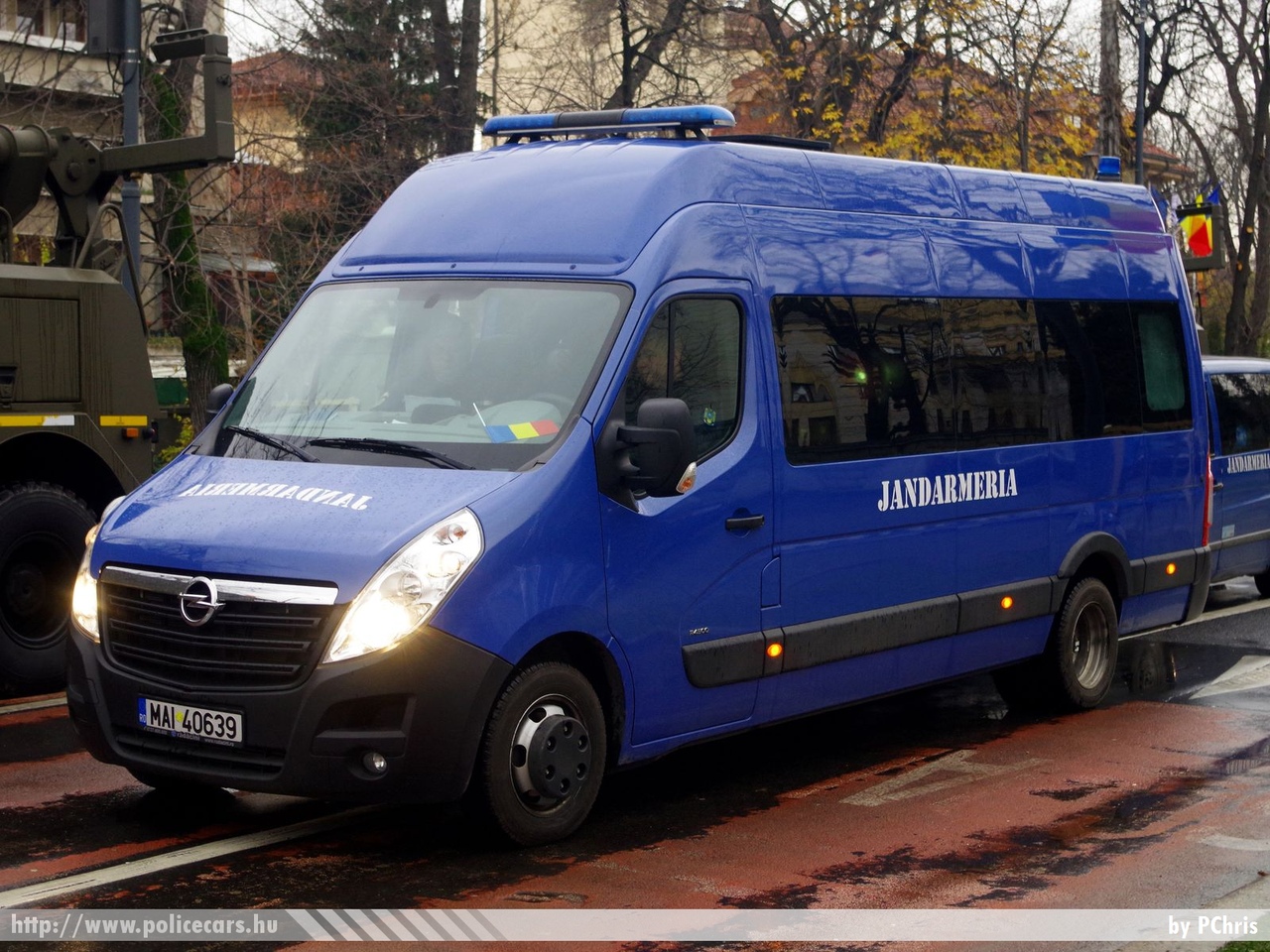 Opel Movano, fotó: PChris
Keywords: jandarmeria rendőr rendőrautó rendőrség román Románia csendőrség