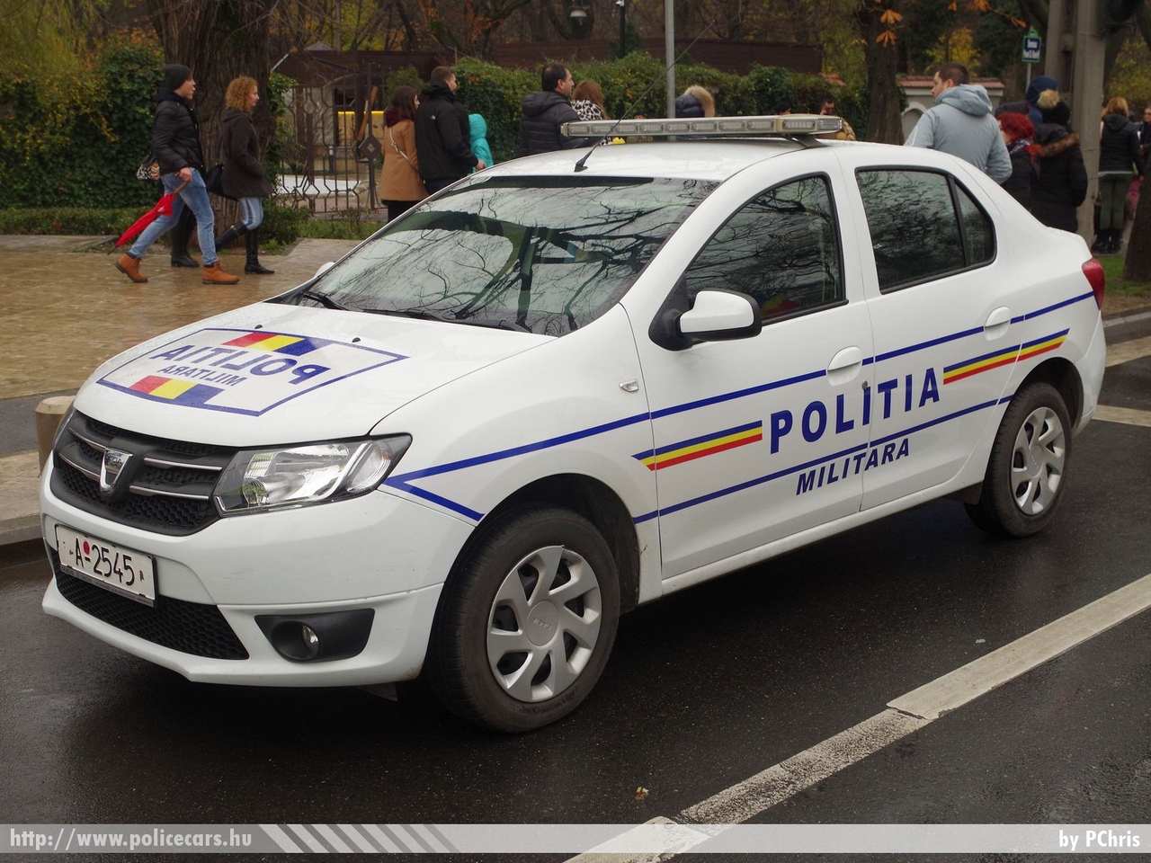 Dacia Logan, fotó: PChris
Keywords: katonai román Románia rendőr rendőrautó rendőrség Romania military police policecar