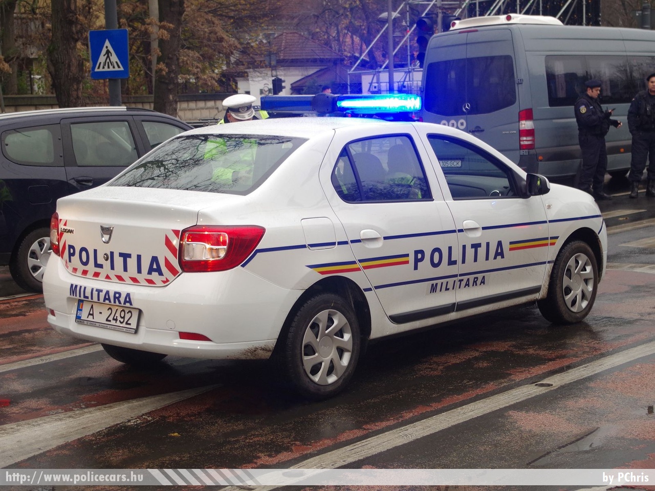 Dacia Logan, fotó: PChris
Keywords: katonai román Románia rendőr rendőrautó rendőrség Romania military police policecar