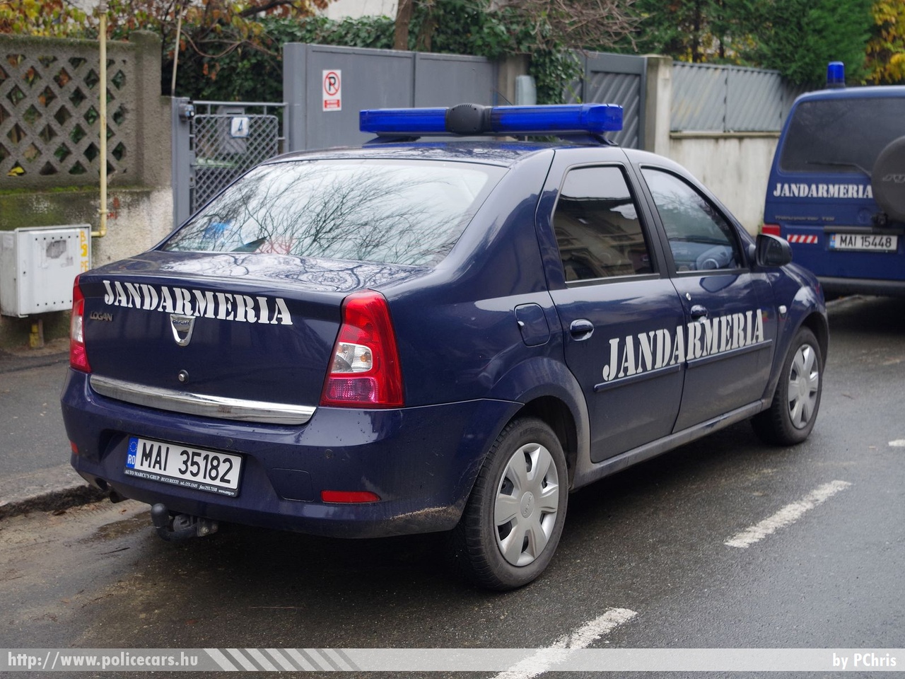 Dacia Logan, fotó: PChris
Keywords: jandarmeria rendőr rendőrautó rendőrség román Románia csendőrség 