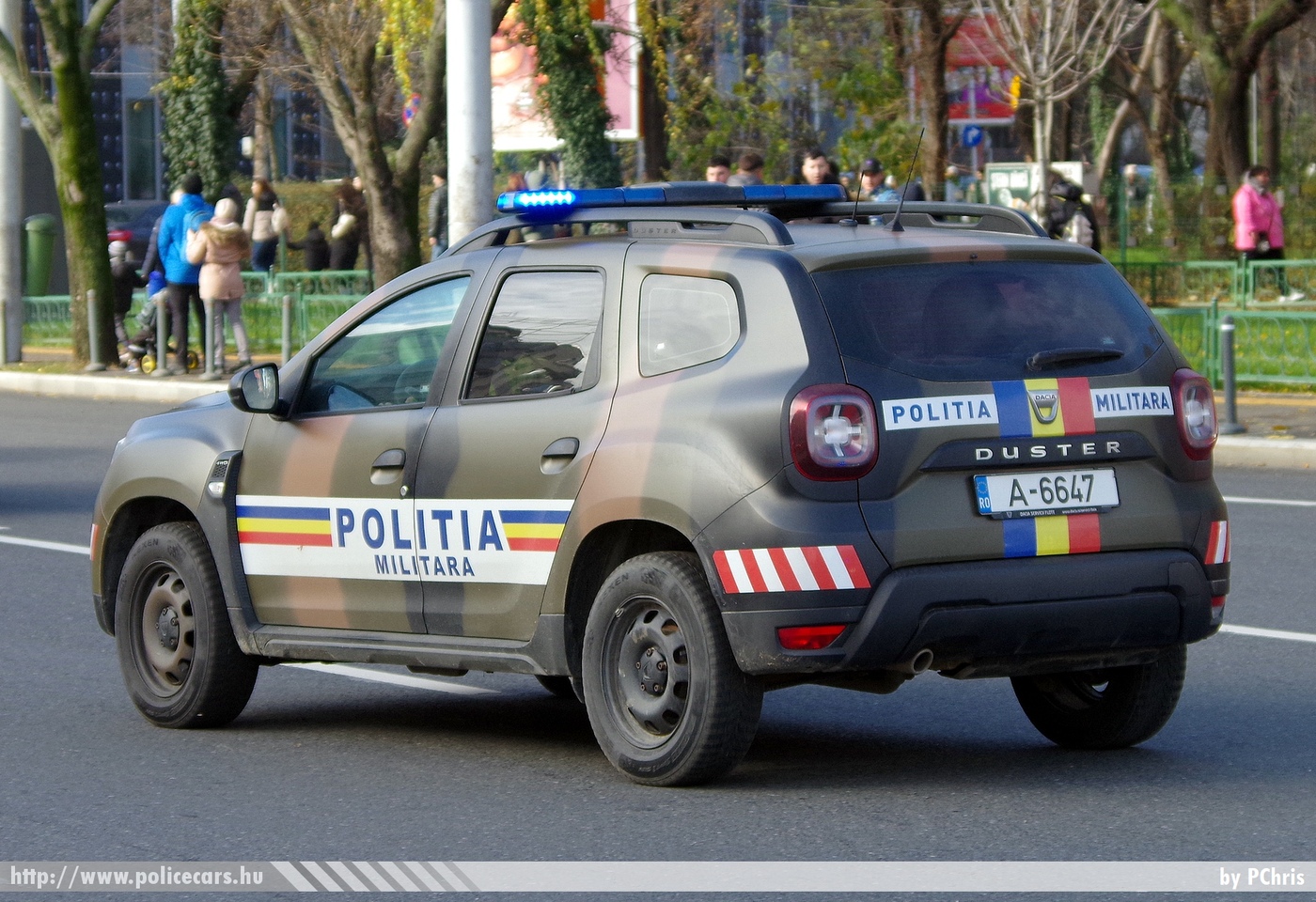 Dacia Duster, Politia Militara, fotó: PChris
Keywords: katonai román Románia rendőr rendőrautó rendőrség Romania military police policecar