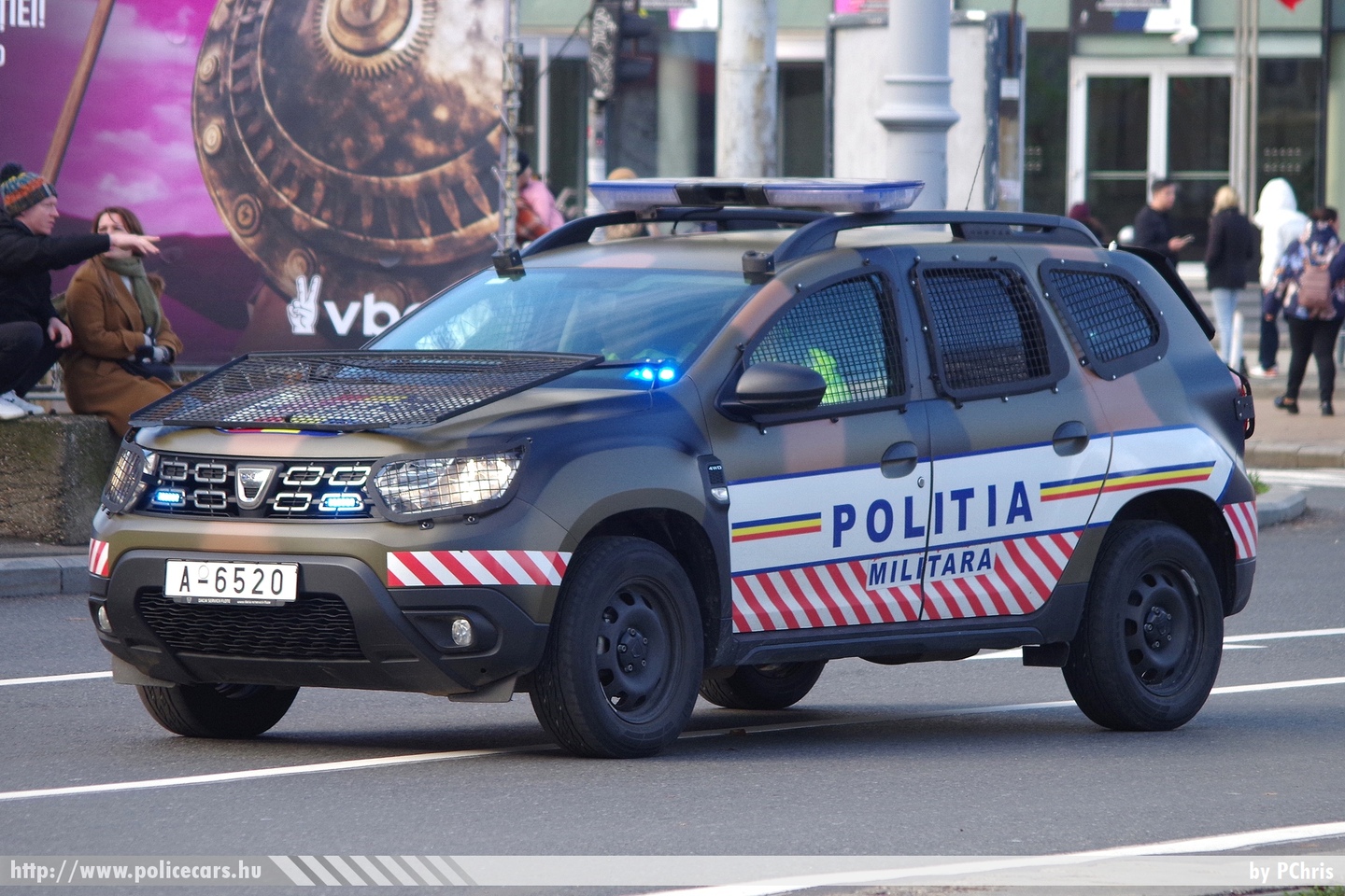 Dacia Duster, Politia Militara, fotó: PChris
Keywords: katonai román Románia rendőr rendőrautó rendőrség Romania military police policecar