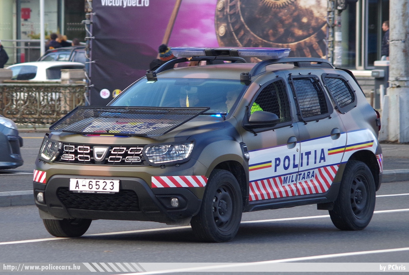 Dacia Duster, Politia Militara, fotó: PChris
Keywords: katonai román Románia rendőr rendőrautó rendőrség Romania military police policecar