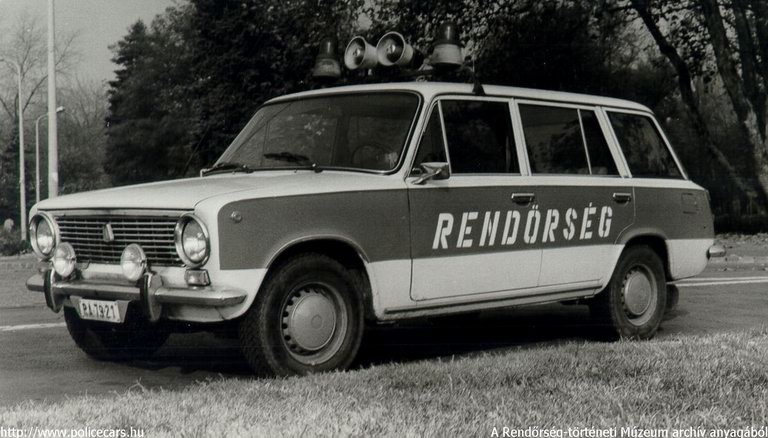 Lada VAZ 2102, A [url=http://www.policehistorymus.com/index.html]Rendõrség-történeti Múzeum[/url] archív fotója
