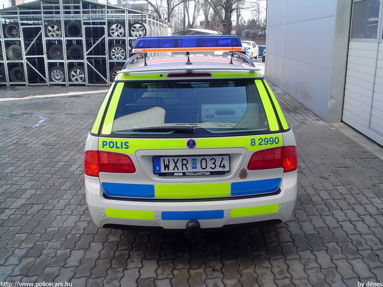 Saab 9-5, fotó: dénes
Keywords: rendőr rendőrautó rendőrség