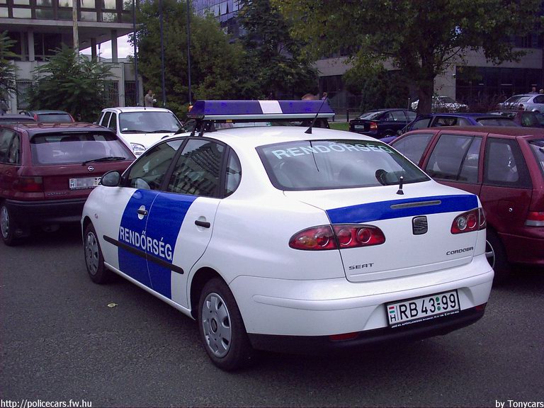 Seat Cordoba, fotó: Tonycars
Keywords: rendőrség rendőr rendőrautó RB43-99 magyar Magyarország