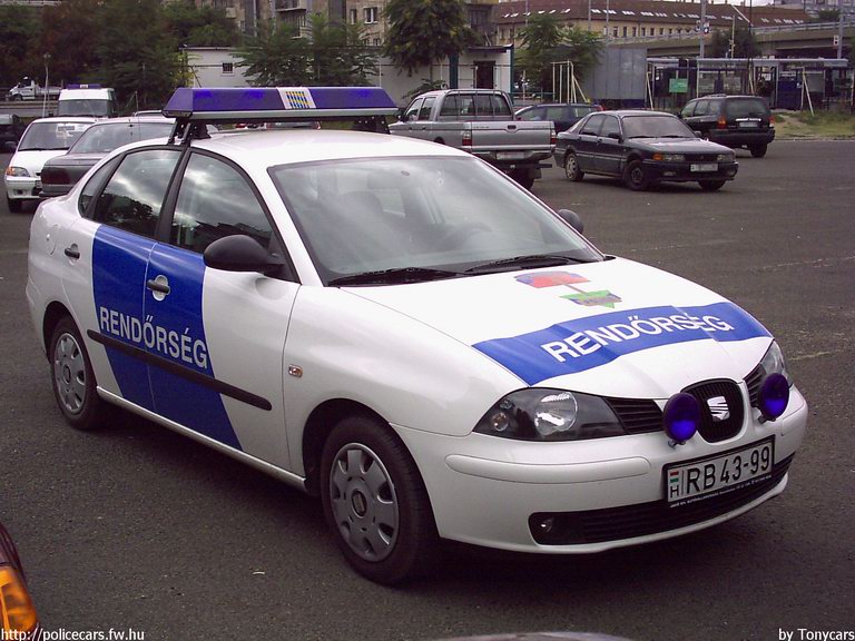 Seat Cordoba, fotó: Tonycars
Keywords: rendőrség rendőr rendőrautó RB43-99 magyar Magyarország