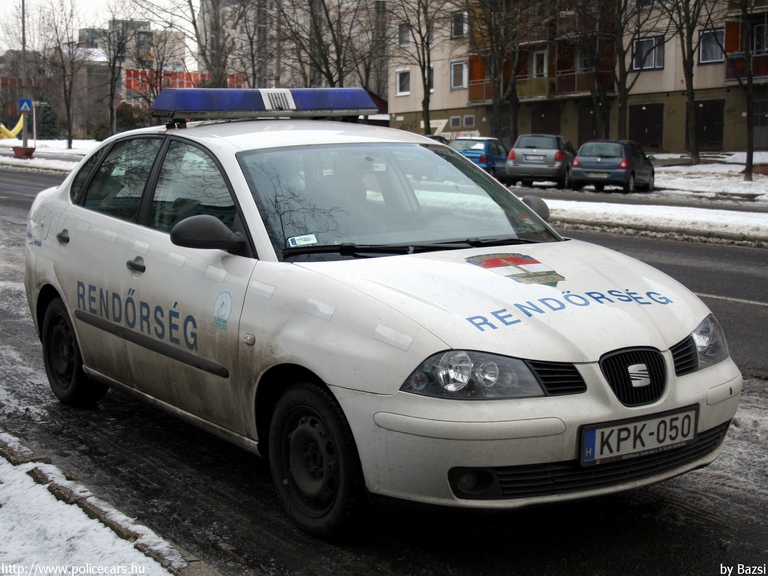 Seat Cordoba, fotó: Bazsi
Keywords: rendőrség rendőr rendőrautó KPK-050 magyar Magyarország