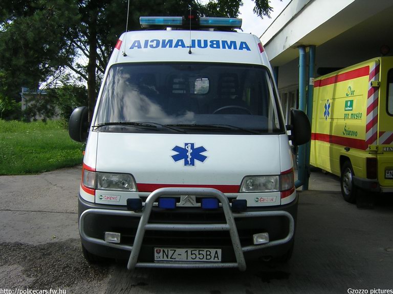 Fiat Ducato, fotó: Gzozzo pictures
Keywords: Szlovákia szlovák mentő mentőautó ambulance Slovakia slovakian