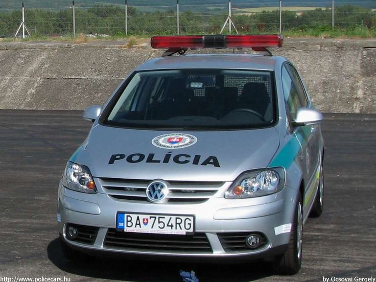VW Golf, fotó: Ocsovai Gergely
Keywords: Szlovákia szlovák rendőrautó rendőr rendőrség police policecar Slovakia slovakian