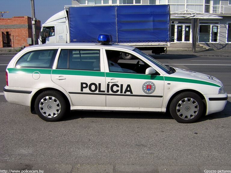 Skoda Octavia, fotó: Gzozzo pictures
Keywords: Szlovákia szlovák rendőrautó rendőr rendőrség police policecar Slovakia slovakian