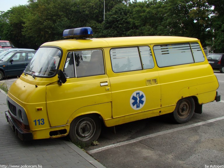 Skoda TAZ 1203, fotó: Autopeti
Keywords: Szlovákia szlovák mentő mentőautó ambulance Slovakia slovakian