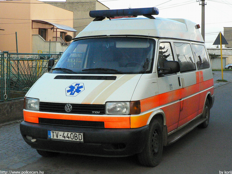 Volkswagen Transporter T4, fotó: korij
Keywords: Szlovákia szlovák mentő mentőautó ambulance Slovakia slovakian
