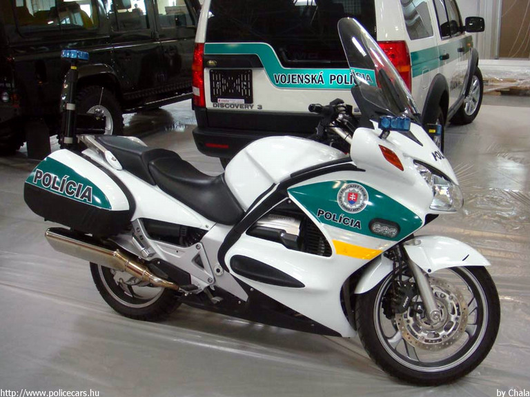 Honda Pan-Europan, fotó: Chala
Keywords: Szlovákia szlovák rendőrség rendőrmotor rendőr police policecar Slovakia slovakian