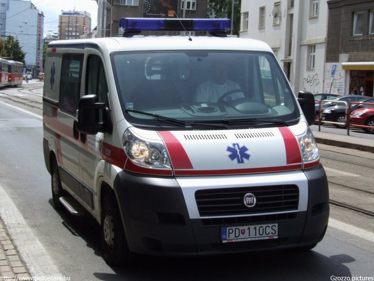 Fiat Ducato, fotó: Gzozzo pictures
Keywords: Szlovákia szlovák mentő mentőautó ambulance Slovakia slovakian