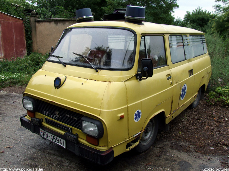Taz Skoda 1203, fotó: Gzozzo pictures
Keywords: Szlovákia szlovák mentő mentőautó ambulance Slovakia slovakian