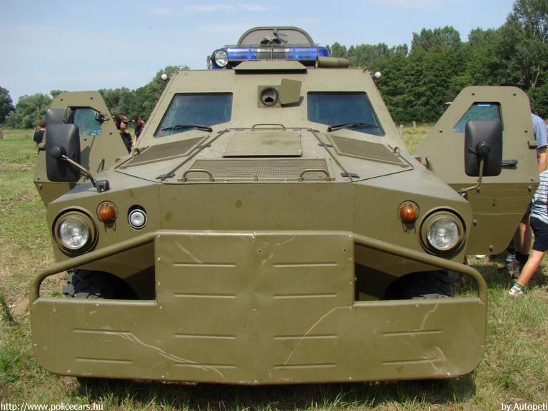 Aligator, fotó: Autopeti
Keywords: Szlovákia szlovák katonai Slovakia slovakian military