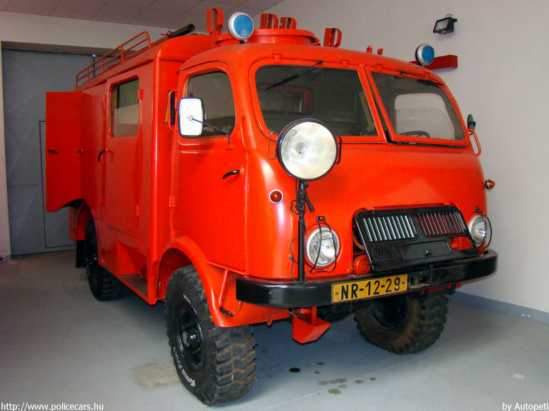 fotó: Autopeti
Keywords: Szlovákia szlovák tûzoltó tûzoltóautó tûzoltóság fire firetruck Slovakia slovakian