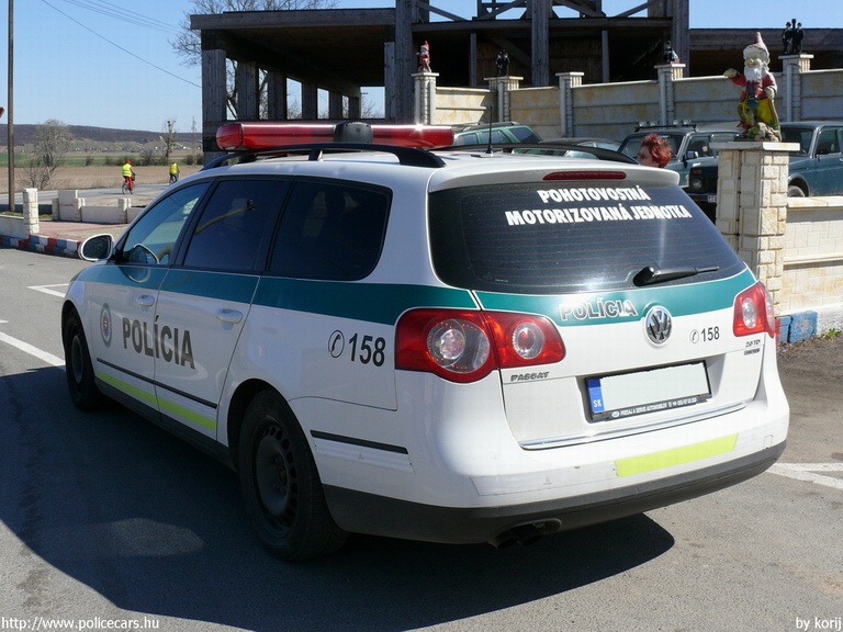 Volkswagen Passat, fotó: korij
Keywords: szlovák Szlovákia rendőr rendőrautó rendőrség police policecar Slovakia slovakian