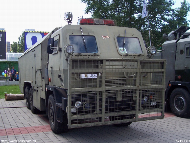 Tatra, fotó: PETYO
Keywords: Szlovákia szlovák rendőrség rendőrautó rendőr police policecar Slovakia slovakian